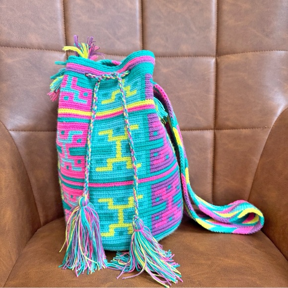 Wayuu Tribe Handbags - Authentic Wayuu boho bucket Crossbody bag hand woven cotton Multicolor